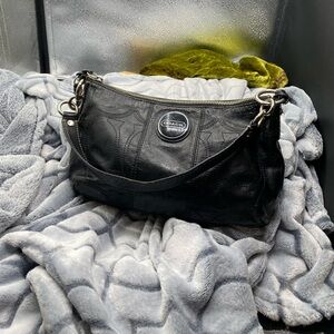 669 Coach black leather F 15141 Pennie Preowned